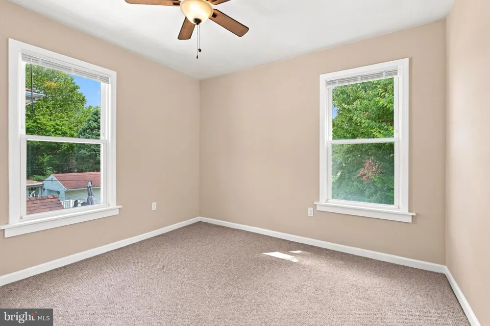 558 MOHAWK AVENUE Norwood, PA 19074