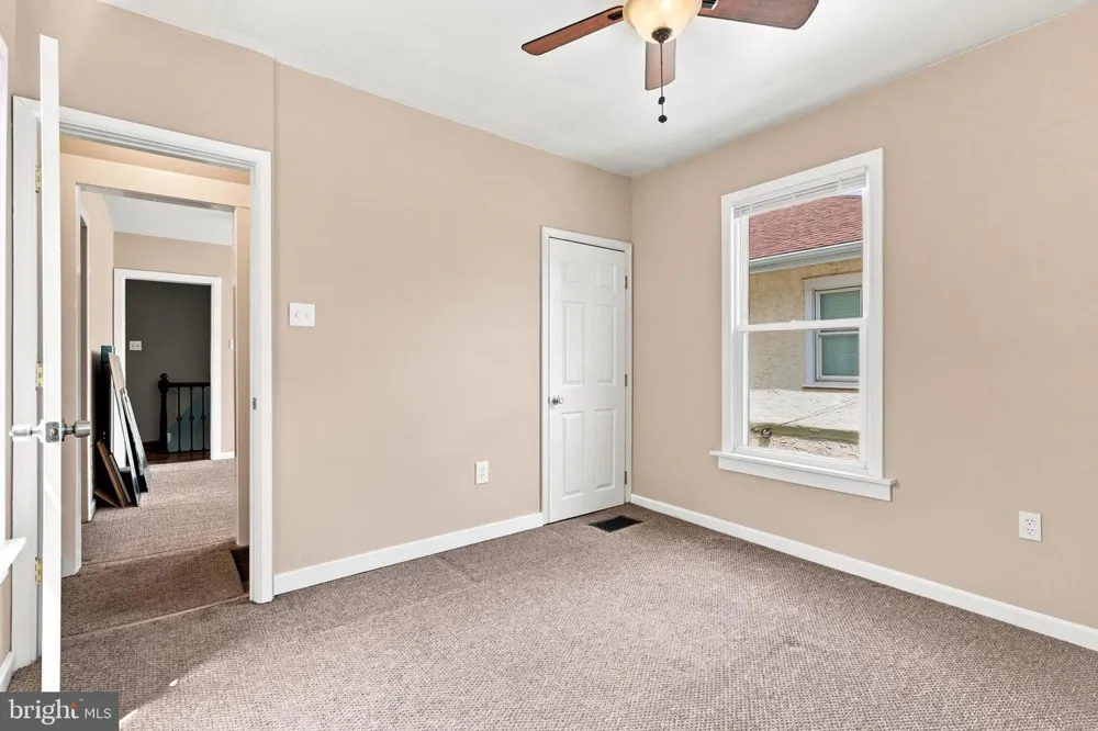 558 MOHAWK AVENUE Norwood, PA 19074