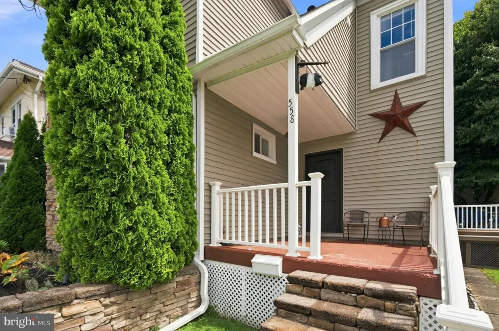 558 MOHAWK AVENUE Norwood, PA 19074