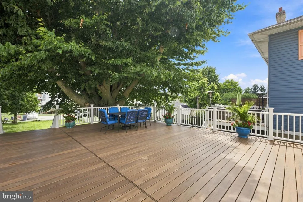 558 MOHAWK AVENUE Norwood, PA 19074