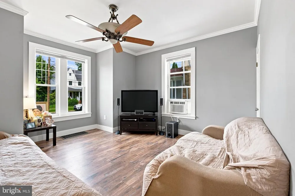 558 MOHAWK AVENUE Norwood, PA 19074