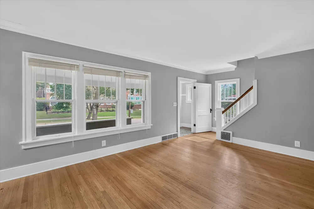 321 Inkster Avenue Kalamazoo, MI 49001