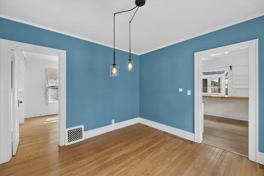 321 Inkster Avenue Kalamazoo, MI 49001