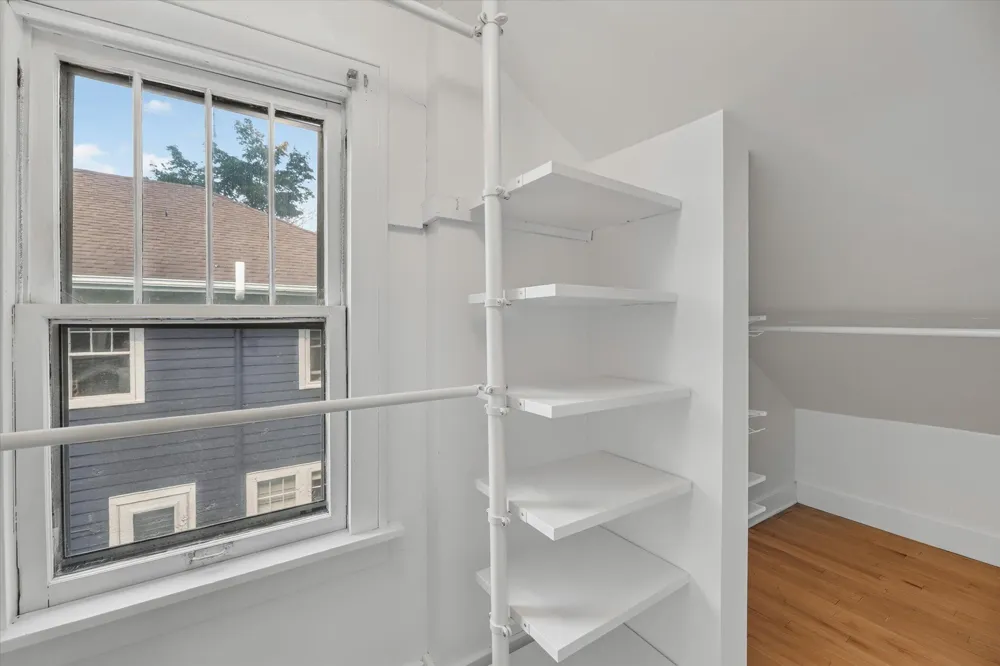 321 Inkster Avenue Kalamazoo, MI 49001