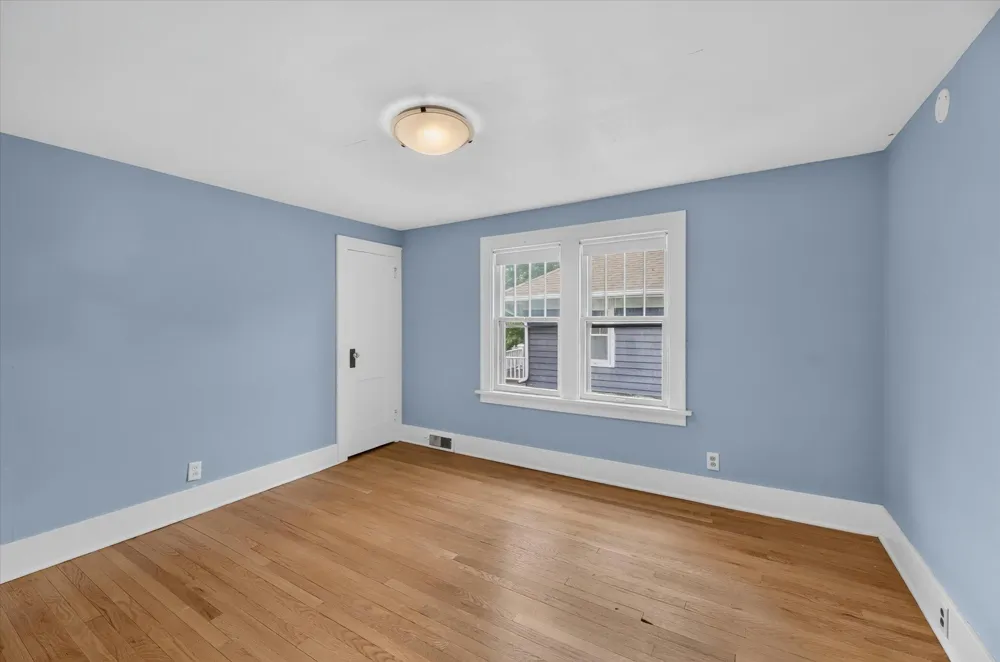 321 Inkster Avenue Kalamazoo, MI 49001