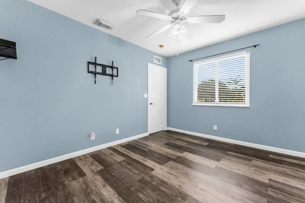 6215 Eaton Street West Palm Beach, FL 33411