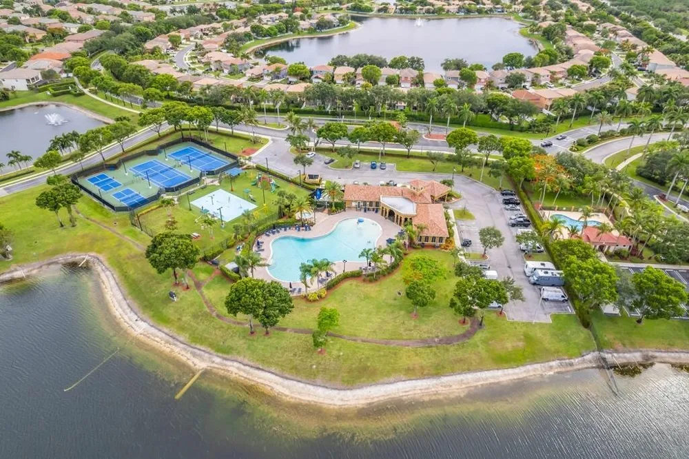 6215 Eaton Street West Palm Beach, FL 33411