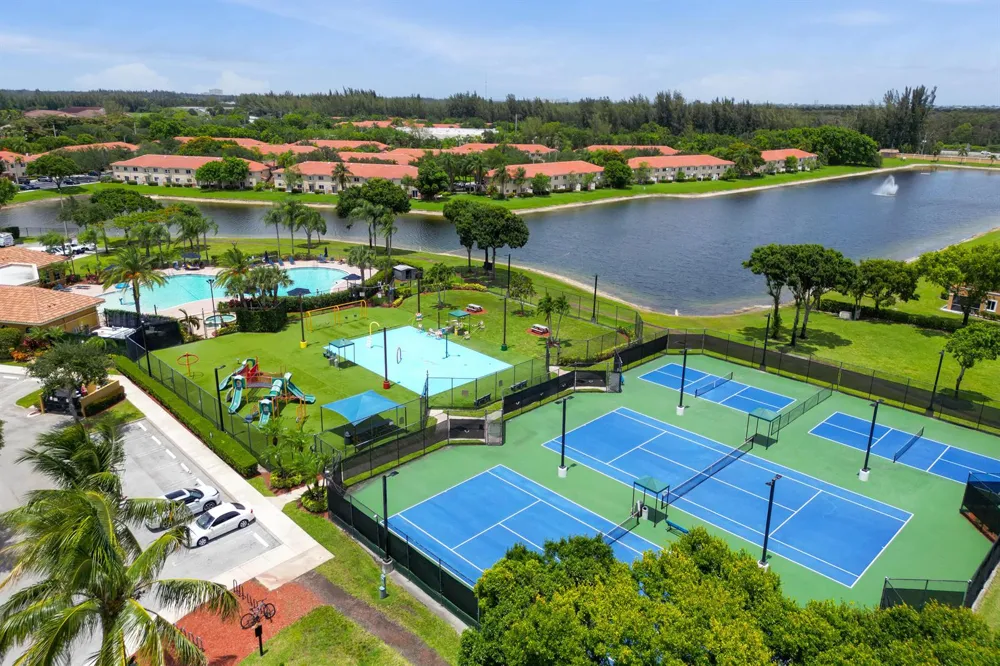 6215 Eaton Street West Palm Beach, FL 33411