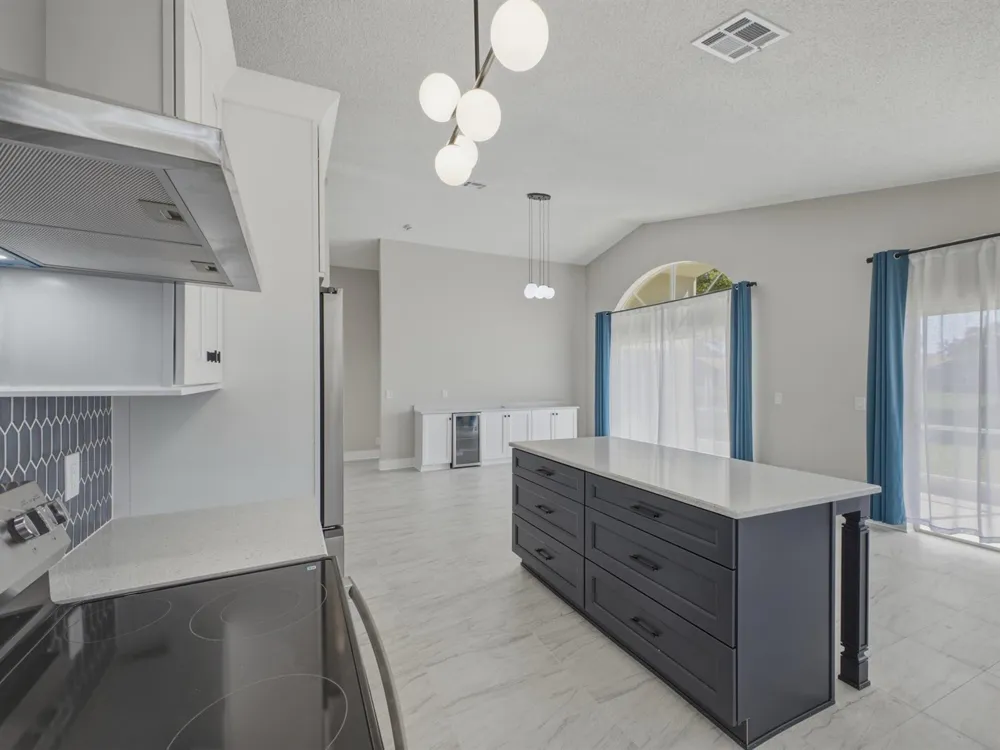 9512 HONEYBELL CIRCLE Boynton Beach, FL 33437