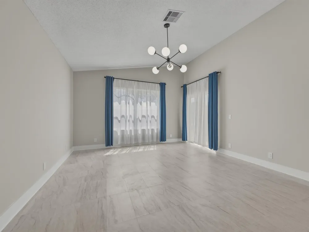 9512 HONEYBELL CIRCLE Boynton Beach, FL 33437
