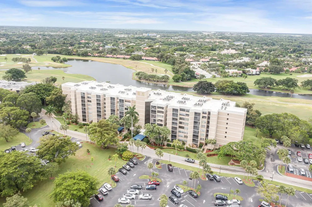 16300 Golf Club Road #114 Weston, FL 33326