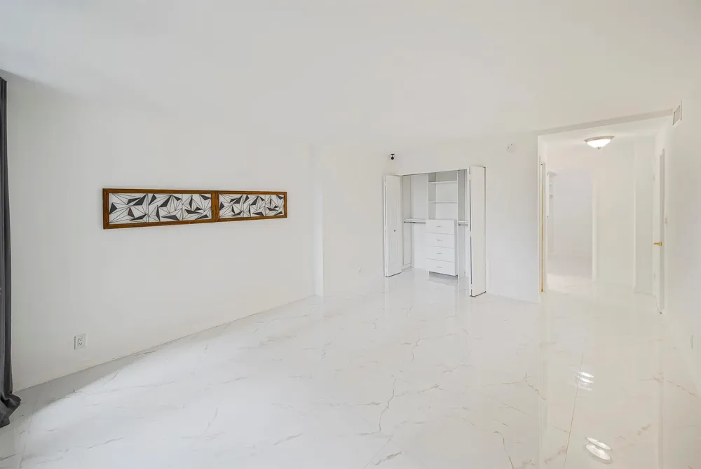 16300 Golf Club Road #114 Weston, FL 33326