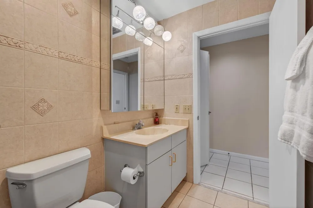 2925 RIVIERA DRIVE Delray Beach, FL 33445