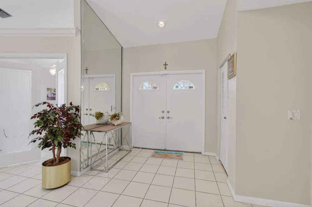 2925 RIVIERA DRIVE Delray Beach, FL 33445