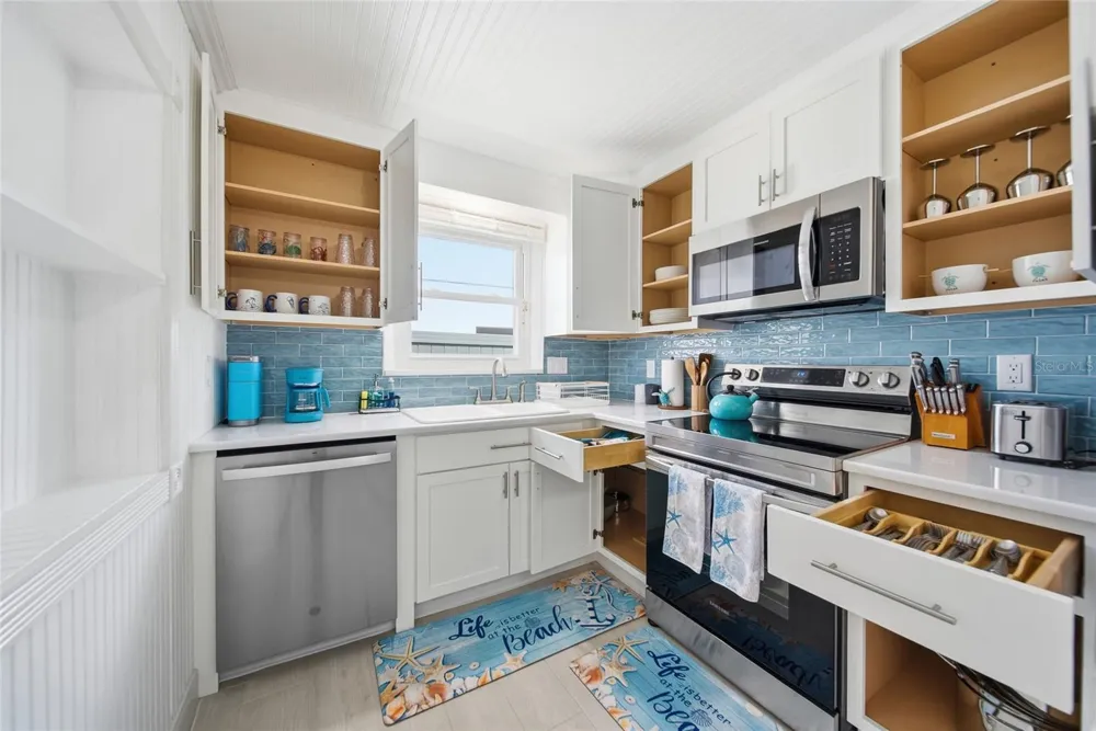 104 12TH AVENUE Indian Rocks Beach, FL 33785