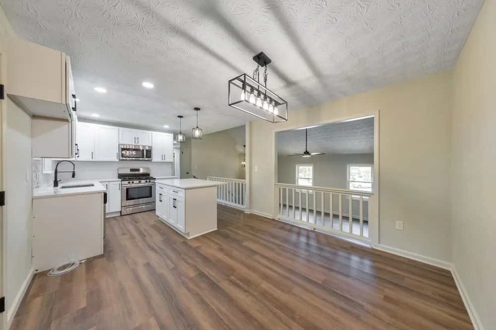 1006 Pinetree Court Powder Springs, GA 30127