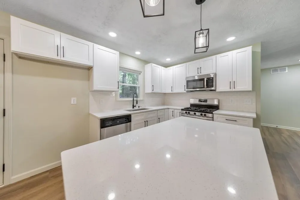 1006 Pinetree Court Powder Springs, GA 30127