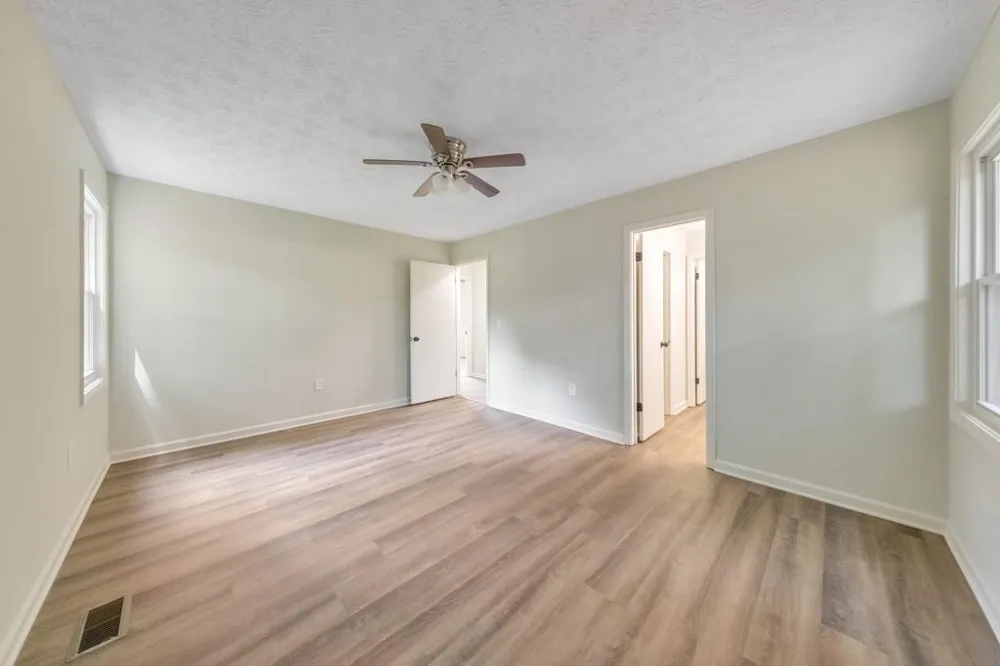1006 Pinetree Court Powder Springs, GA 30127