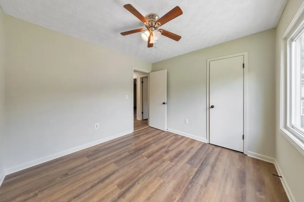 1006 Pinetree Court Powder Springs, GA 30127