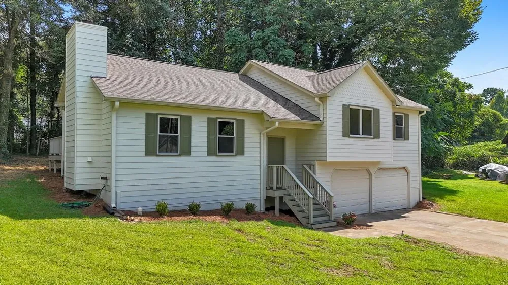 1006 Pinetree Court Powder Springs, GA 30127