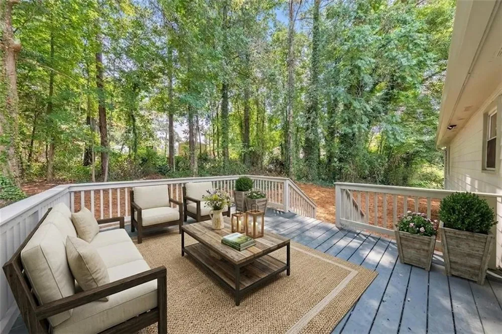 1006 Pinetree Court Powder Springs, GA 30127