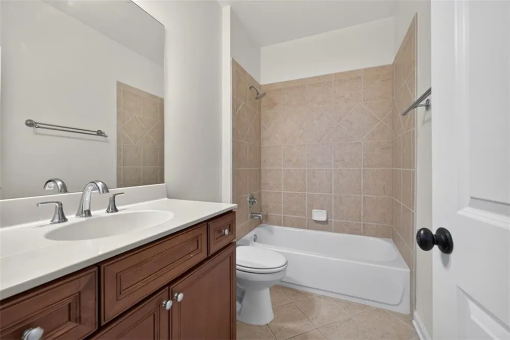 1012 Merrivale Chase Roswell, GA 30075