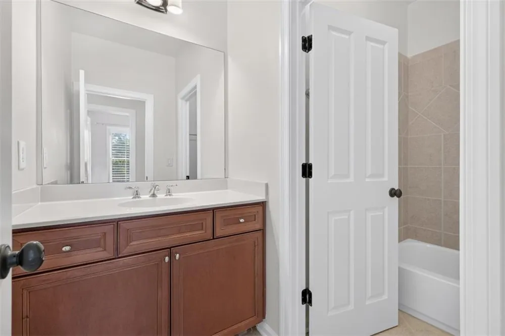 1012 Merrivale Chase Roswell, GA 30075