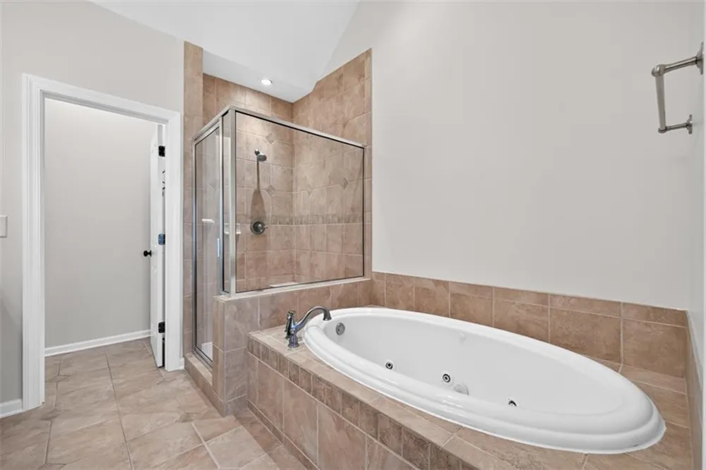 1012 Merrivale Chase Roswell, GA 30075