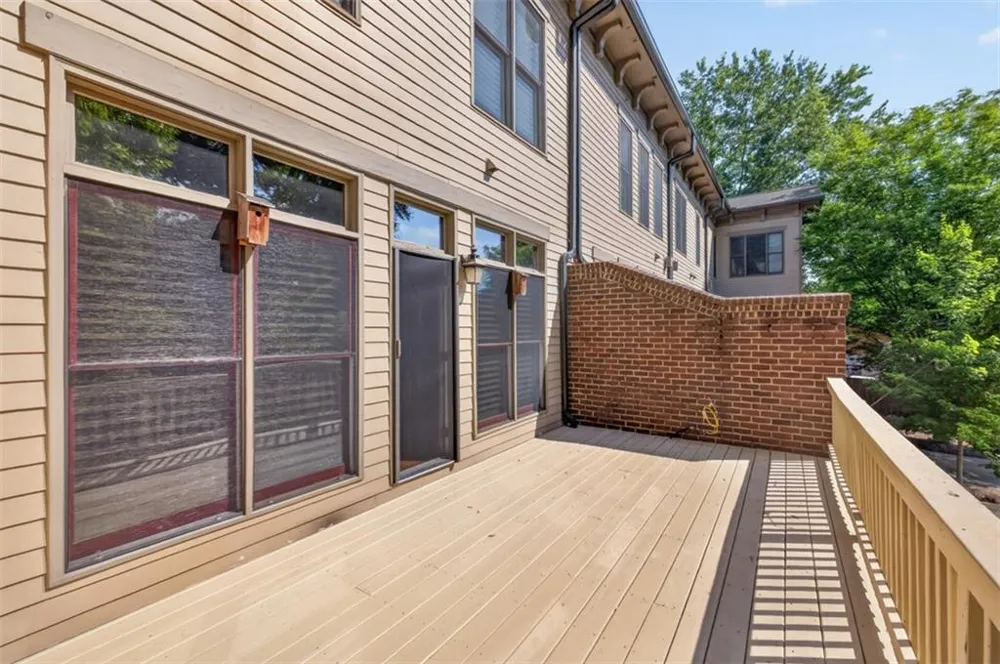 1012 Merrivale Chase Roswell, GA 30075