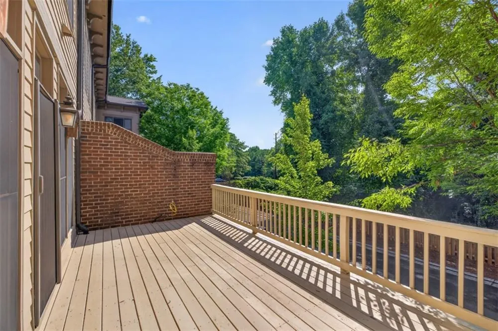 1012 Merrivale Chase Roswell, GA 30075