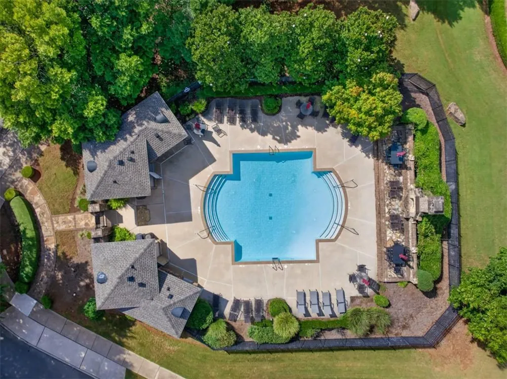 1012 Merrivale Chase Roswell, GA 30075