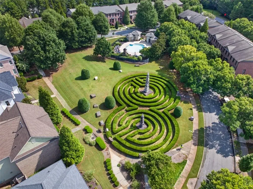 1012 Merrivale Chase Roswell, GA 30075