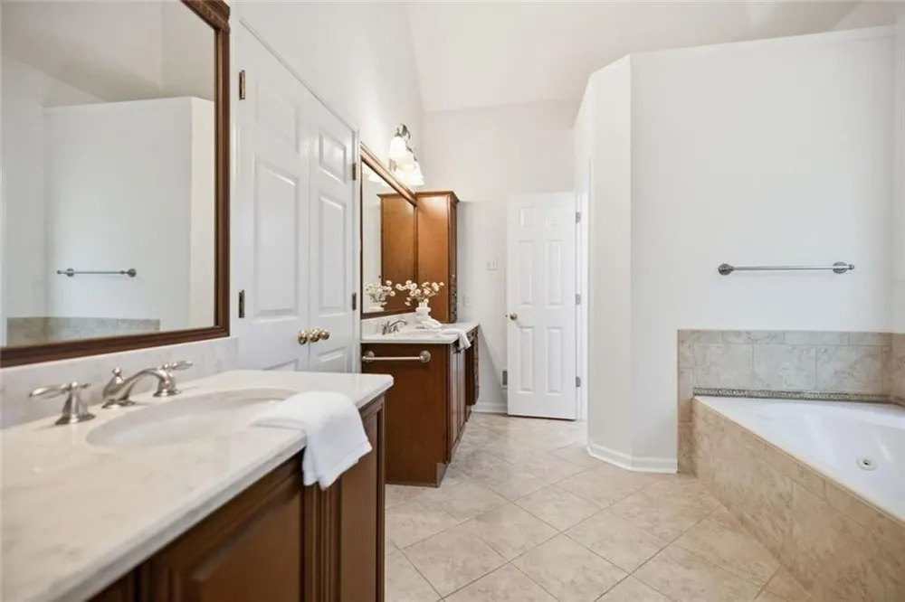 865 Dockbridge Way Alpharetta, GA 30004