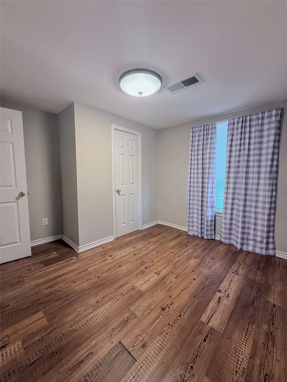 117 E Division Street Pilot Point, TX 76258