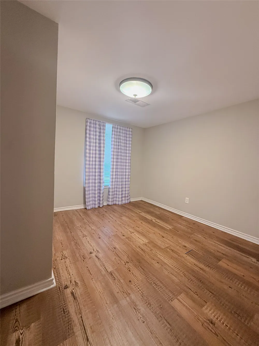117 E Division Street Pilot Point, TX 76258