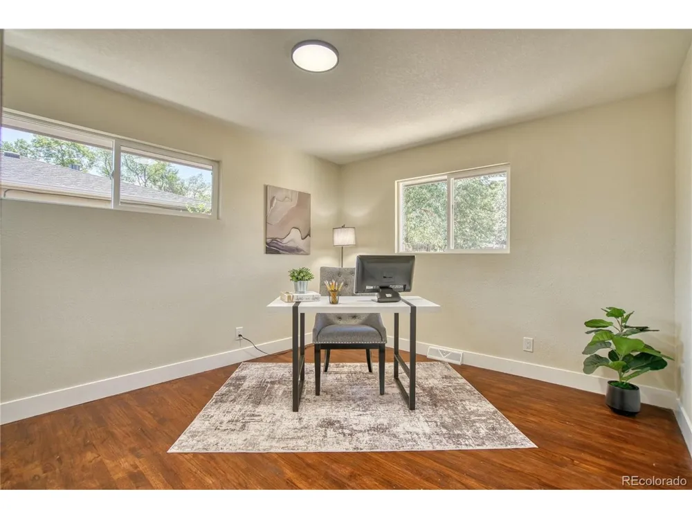 970 W 1st Avenue Broomfield, CO 80020