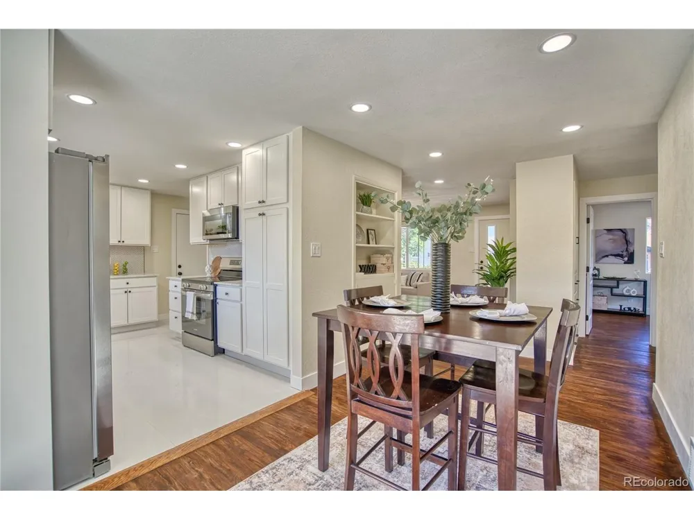 970 W 1st Avenue Broomfield, CO 80020