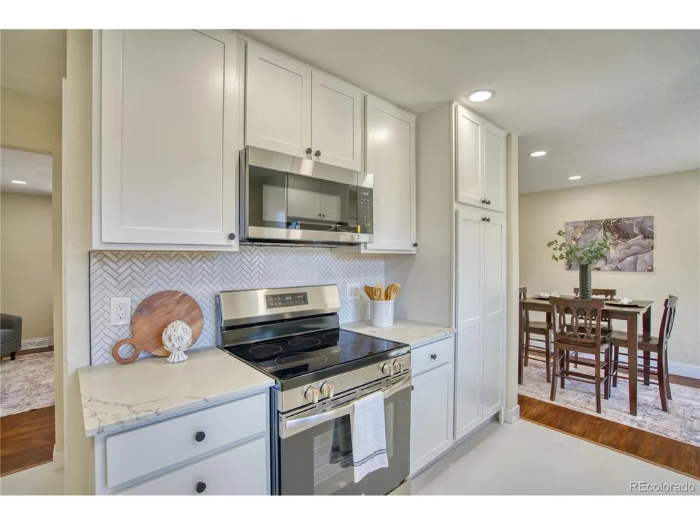 970 W 1st Avenue Broomfield, CO 80020
