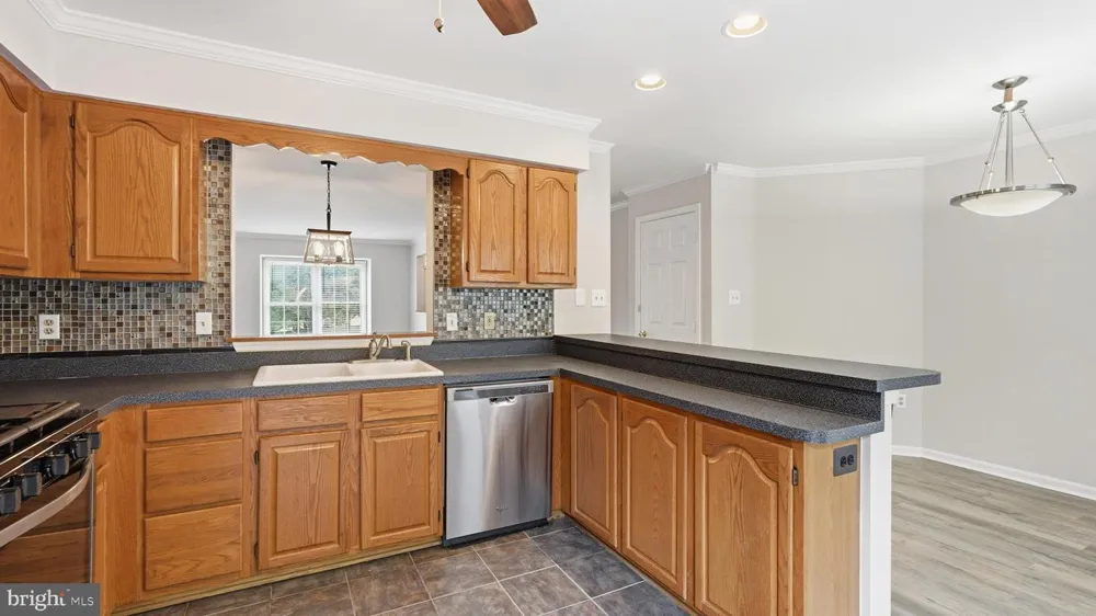 7843 SABRE COURT Manassas, VA 20109