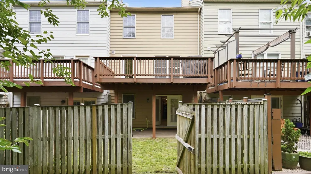 7843 SABRE COURT Manassas, VA 20109