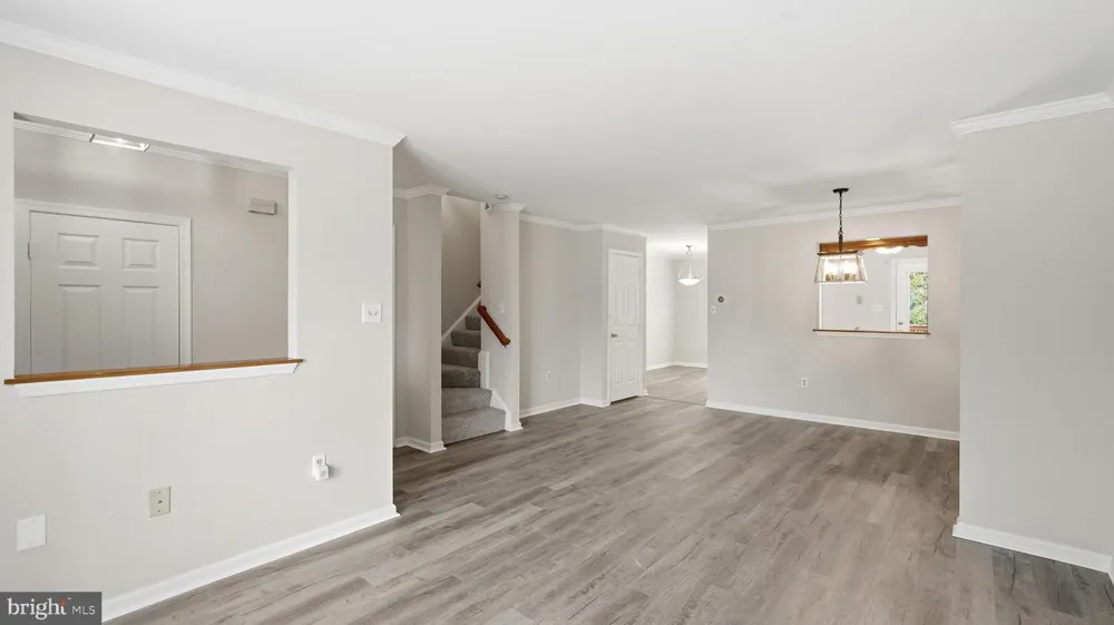 7843 SABRE COURT Manassas, VA 20109