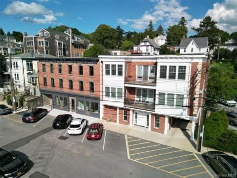 12 Astor Street #A