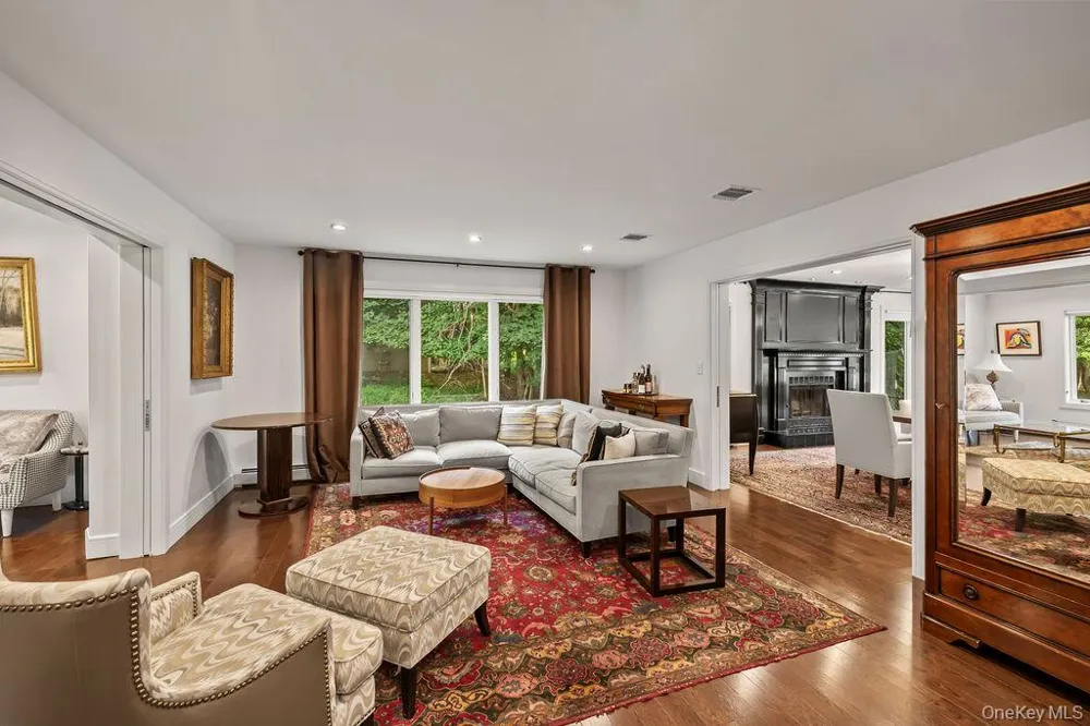 176 Grandview Avenue Monsey, NY 10952