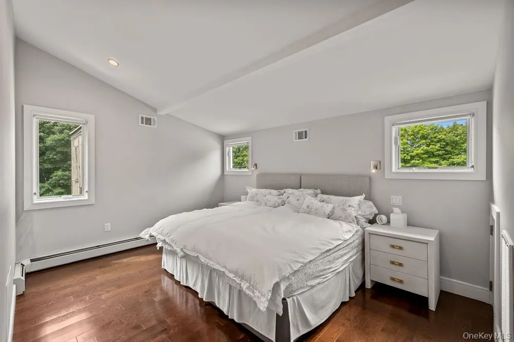176 Grandview Avenue Monsey, NY 10952