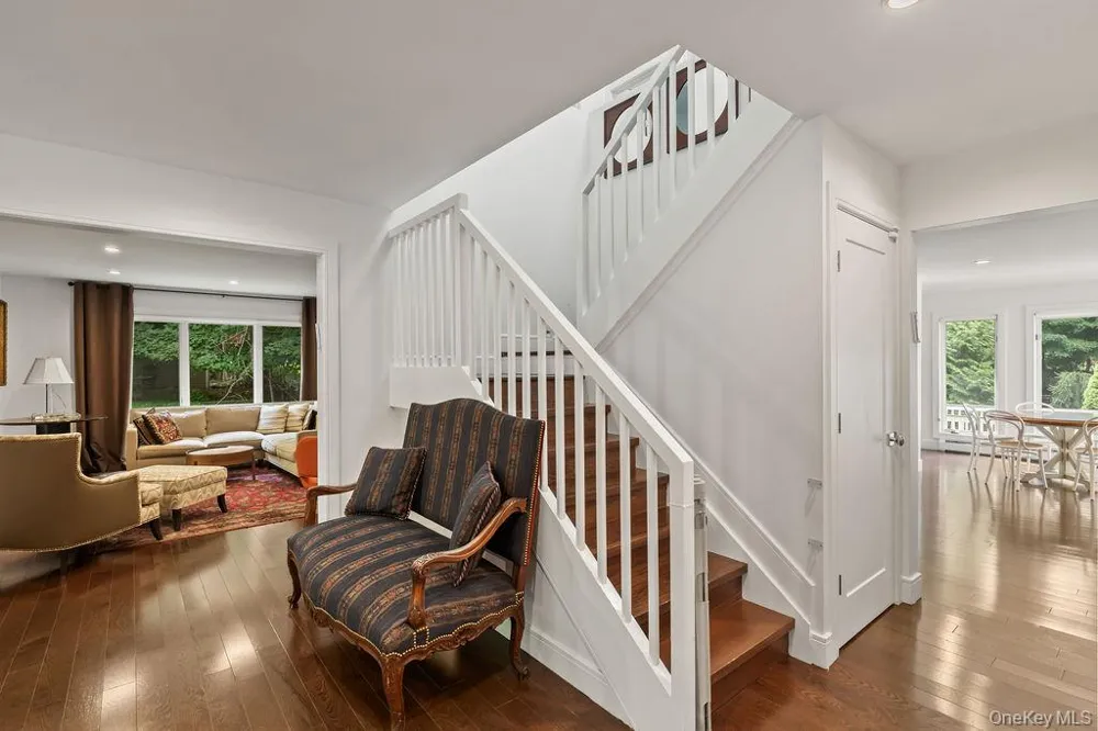 176 Grandview Avenue Monsey, NY 10952