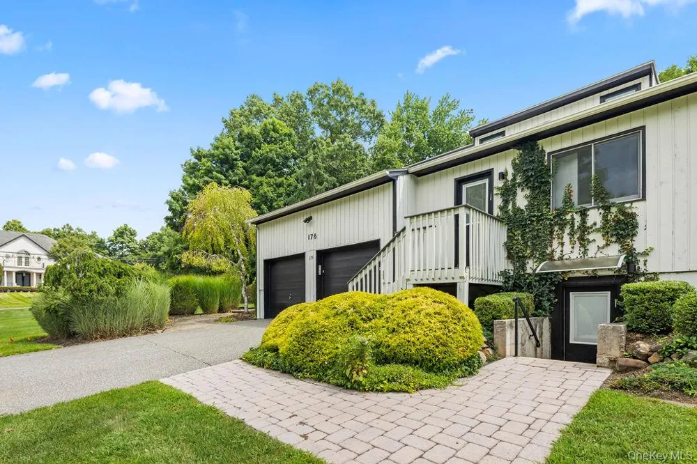 176 Grandview Avenue Monsey, NY 10952