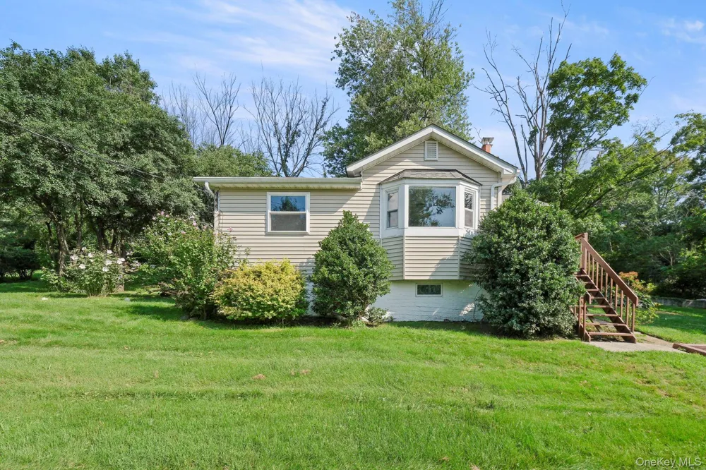15 Crestwood Trail Monroe, NY 10950