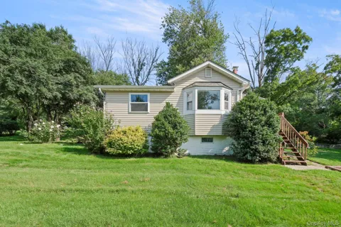 15 Crestwood Trail
