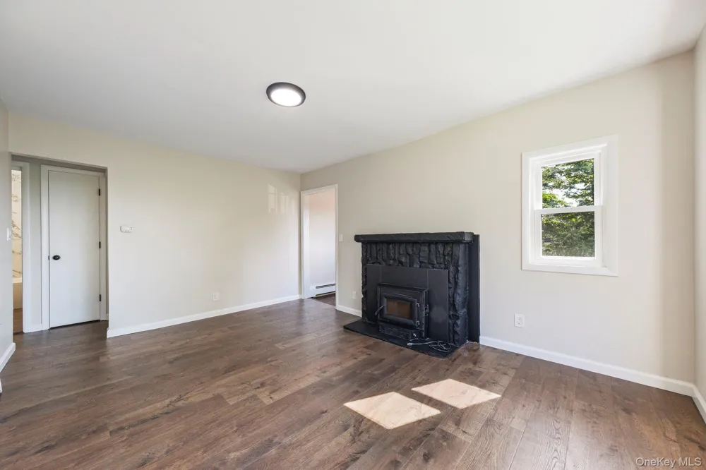 15 Crestwood Trail Monroe, NY 10950