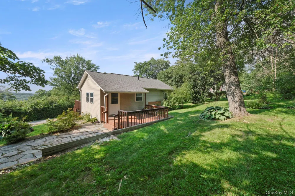 15 Crestwood Trail Monroe, NY 10950